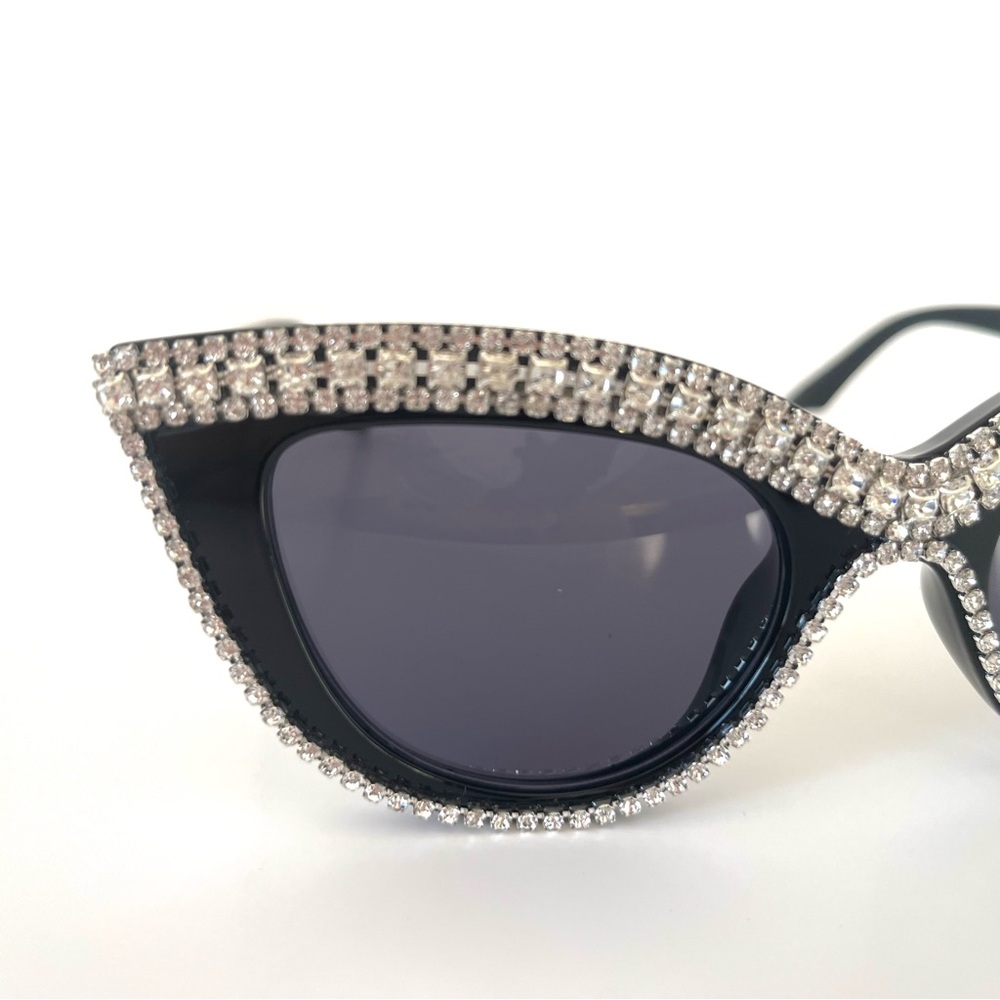 New Retro Cat Eye Glam Crystal Rhinestone Embellished Black Frame Sunglasses UV - Picture 8 of 9